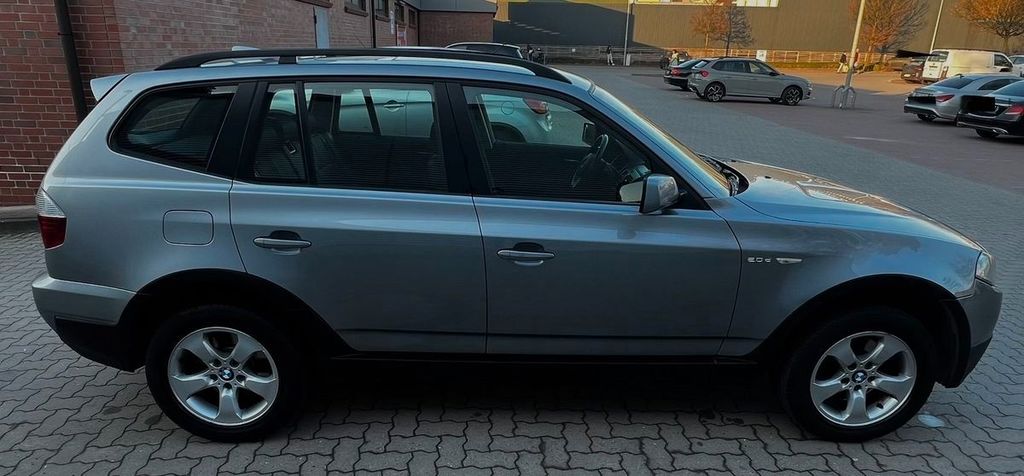 BMW X3 142.498 km 8.000 &euro; Moers 47441