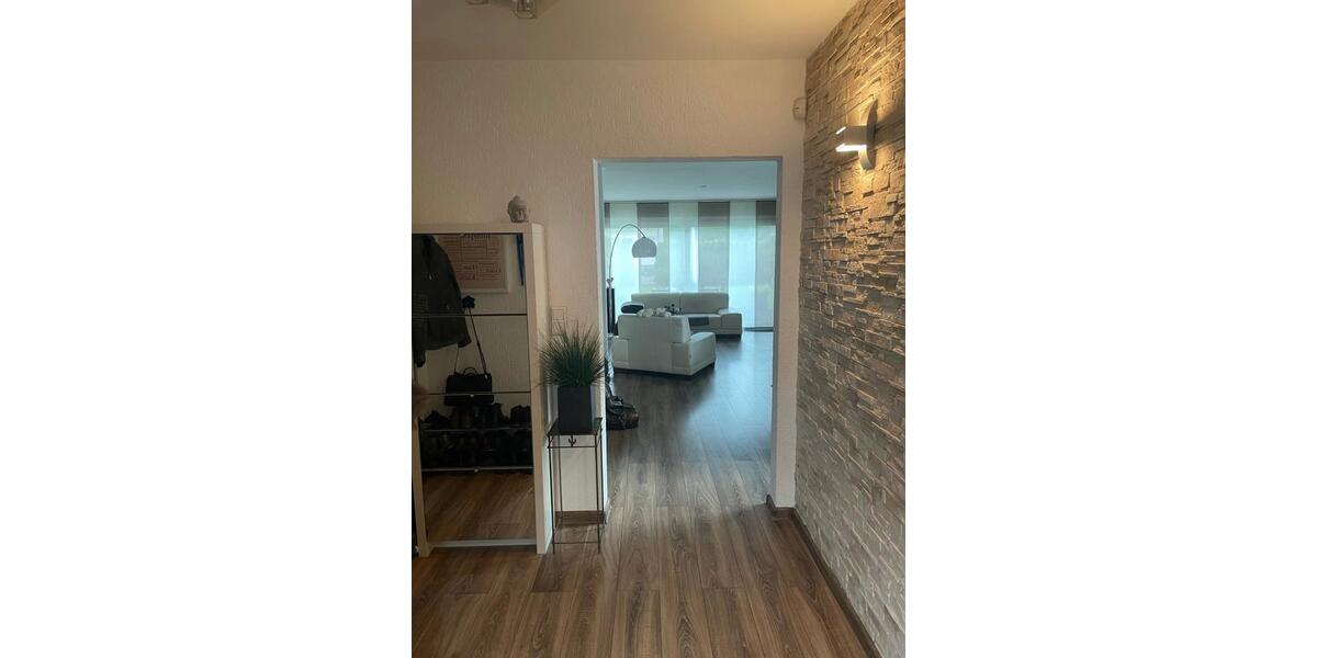 Doppelhaushälfte Essen Stadtbezirk V - 5 Zimmer, 133 m&sup2;, 1.990&euro; | Angebot:25422427