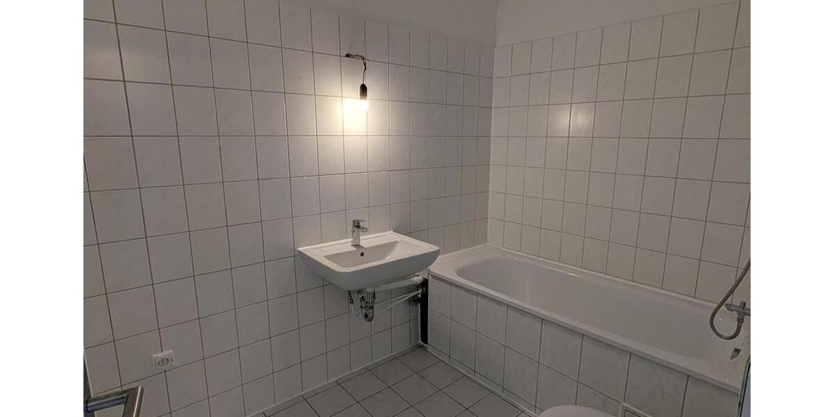 Etagenwohnung Duisburg Hamborn - 3 Zimmer, 80 m&sup2;, 585&euro; | Angebot:25262684