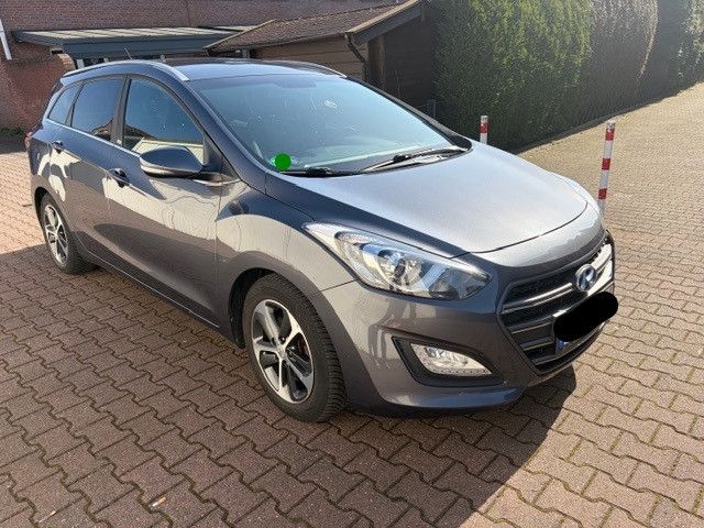 Hyundai i30 175.700 km 6.900 &euro; Duisburg 47167