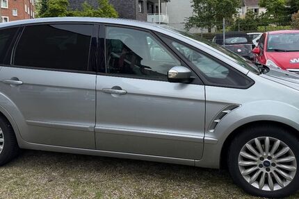 Ford S-Max 160.000 km 4.990 &euro; Oberhausen (Sterkrade) 46149