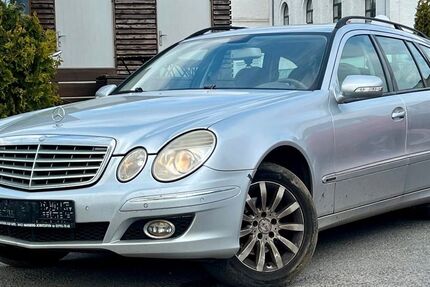 Mercedes-Benz E 280 330.498 km 2.950 &euro; Gelsenkirchen 45884