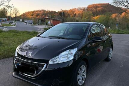 Peugeot 208 47.918 km 7.199 &euro; Duisburg 47259