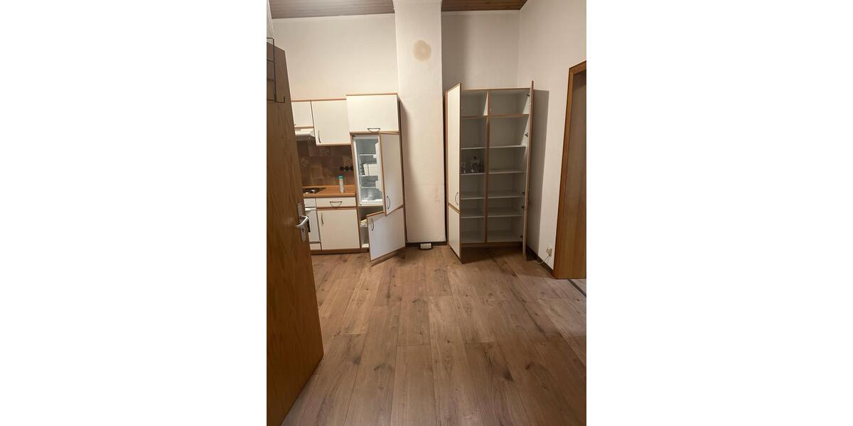 Erdgeschoßwohnung Essen Stadtbezirk VI - 2 Zimmer, 40 m&sup2;, 400&euro; | Angebot:25995538