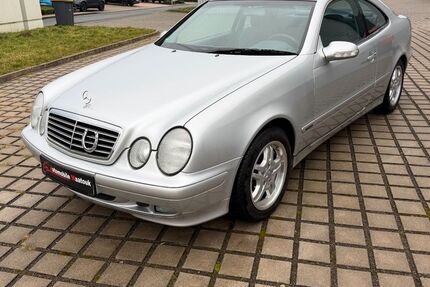 Mercedes-Benz CLK 200 111.000 km 5.450 &euro; Essen 45329