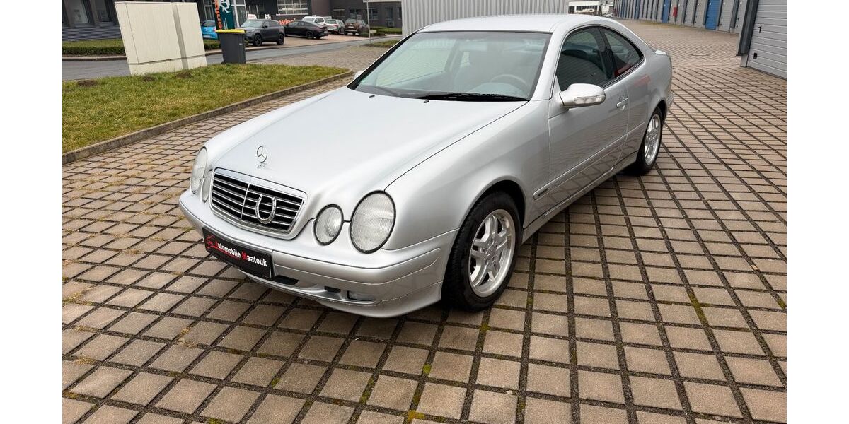 Mercedes-Benz CLK 200 111.000 km 5.450 &euro; Essen 45329