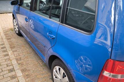 VW Touran 150.000 km 2.800 &euro; duisburg 47167