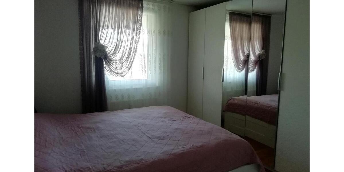 Etagenwohnung Duisburg Duisburg-Mitte - 3 Zimmer, 101 m&sup2;, 1.050&euro; | Angebot:26020325