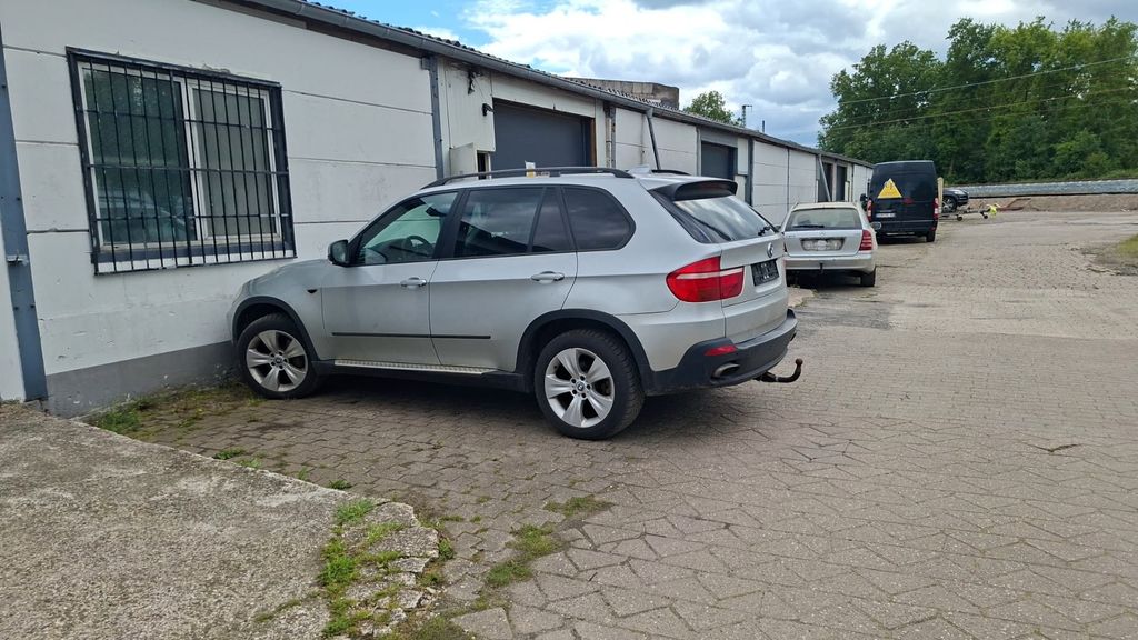 BMW X5 300.000 km 7.000 &euro; Wesel 46485