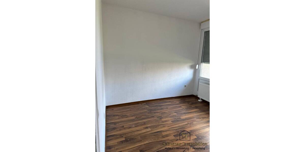 Etagenwohnung Moers Hochstraß - 3 Zimmer, 70 m&sup2;, 840&euro; | Angebot:26053041