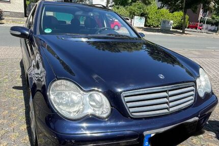 Mercedes-Benz C 180 244.000 km 800 &euro; Oberhausen 46049