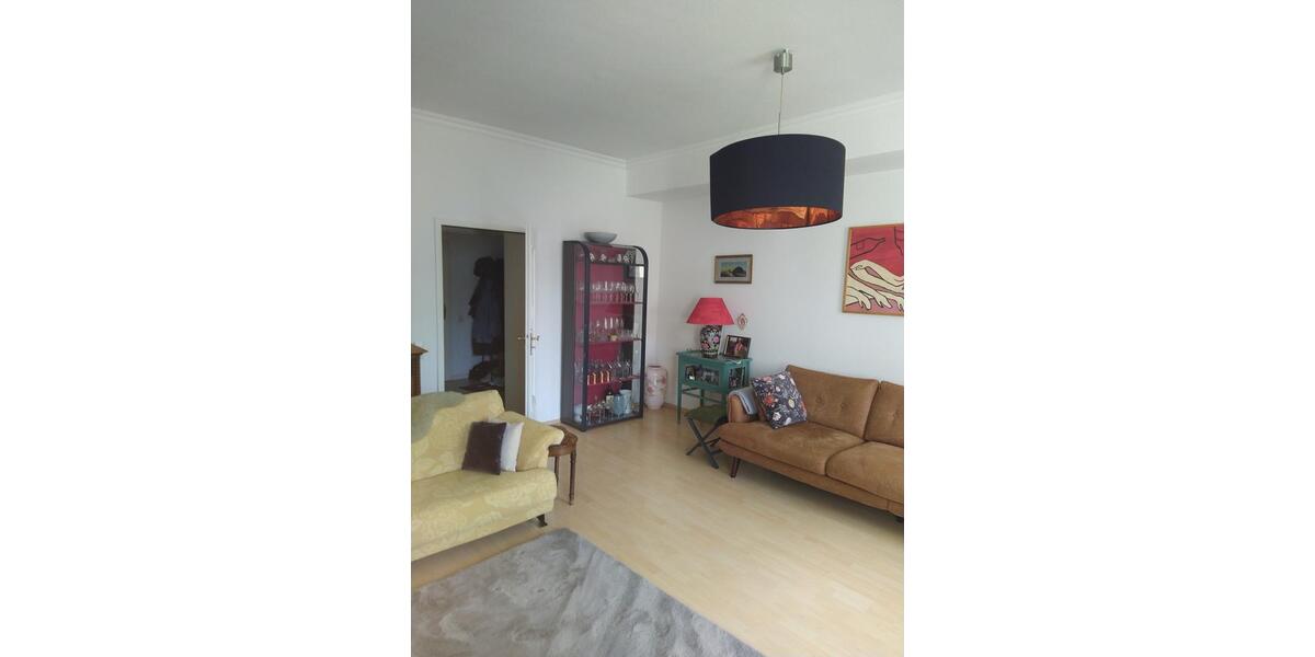 Etagenwohnung Krefeld - 3 Zimmer, 112 m&sup2;, 880&euro; | Angebot:26272589