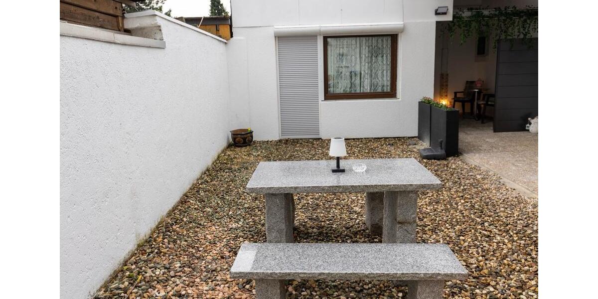 Etagenwohnung Duisburg Großenbaum - 3 Zimmer, 70 m&sup2;, 25&euro; | Angebot:20438710