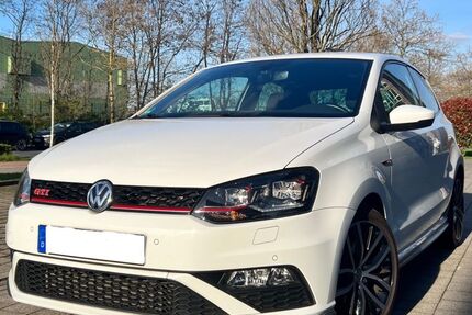 VW Polo 71.500 km 13.990 &euro; Duisburg 47058