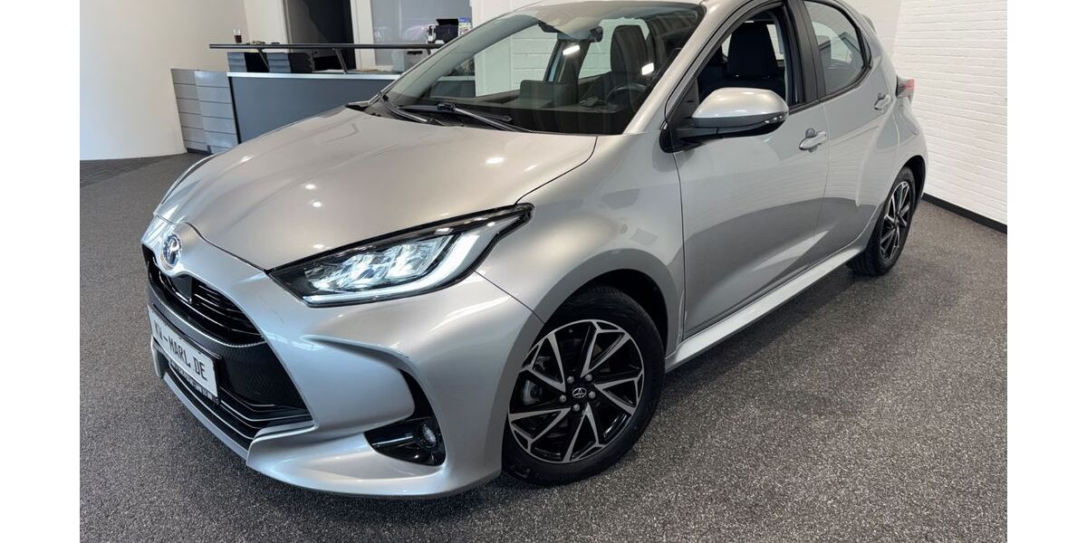Toyota Yaris 26.000 km 16.990 &euro; Marl/Recklinghausen 45770