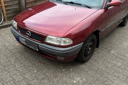 Opel Astra 172.000 km 900 &euro; Duisburg 47057