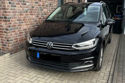 VW Touran 119.000 km 22.990 &euro; Kerken 47647