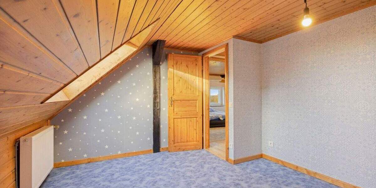 Einfamilienhaus Wesel Ginderich - 7 Zimmer, 179 m&sup2;, 299.000&euro; | Angebot:25688209