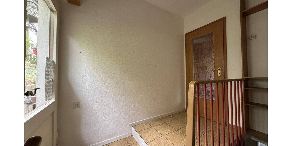 Einfamilienhaus Essen Bergerhausen - 8 Zimmer, 180 m&sup2;, 395.000&euro; | Angebot:26583846