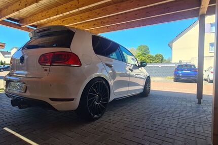 VW Golf 174.000 km 8.800 &euro; Oberhausen 46049