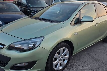 Opel Astra 199.000 km 2.699 &euro; Moers 47441