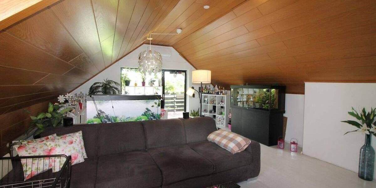 Mehrfamilienhaus, Wohnhaus Rheinberg Ossenberg - 7 Zimmer, 257 m&sup2;, 550.000&euro; | Angebot:26805400
