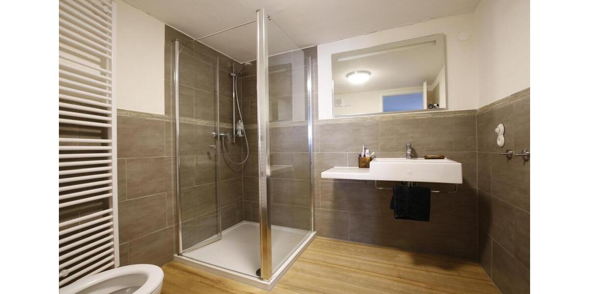 Mehrfamilienhaus, Wohnhaus Geldern - 10 Zimmer, 274 m&sup2;, 399.000&euro; | Angebot:25382252