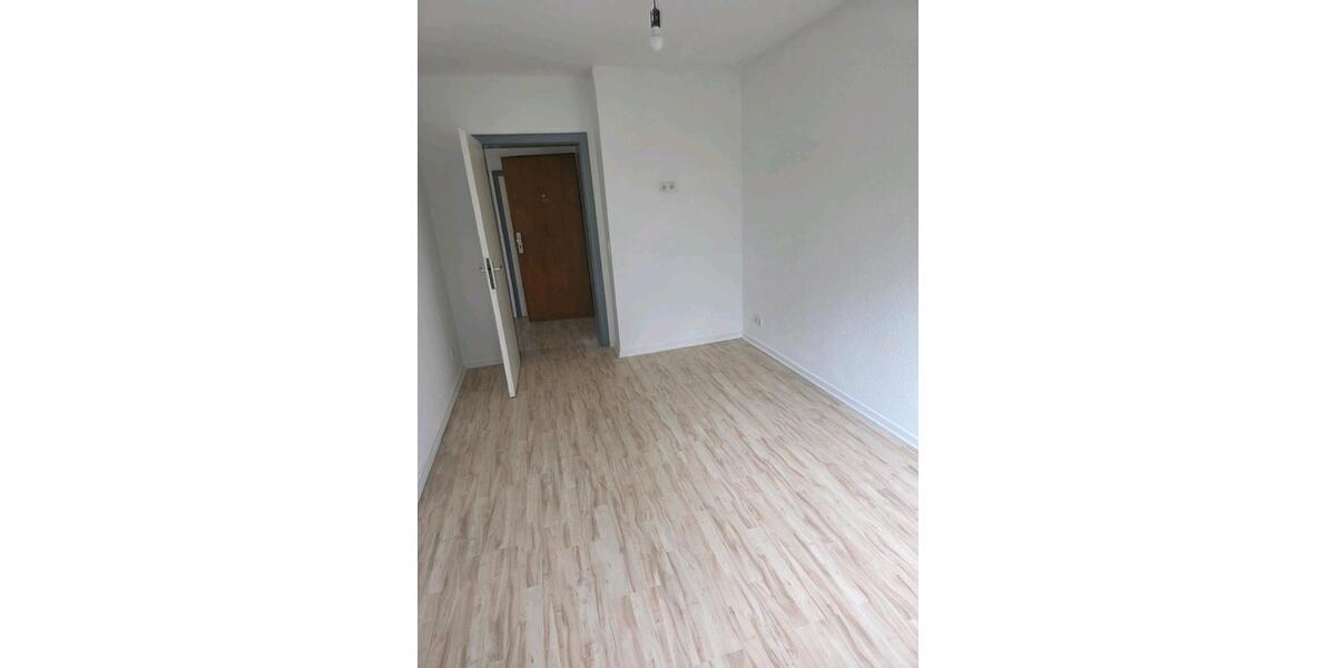 Etagenwohnung Krefeld Bockum - 3 Zimmer, 66 m&sup2;, 660&euro; | Angebot:26049814