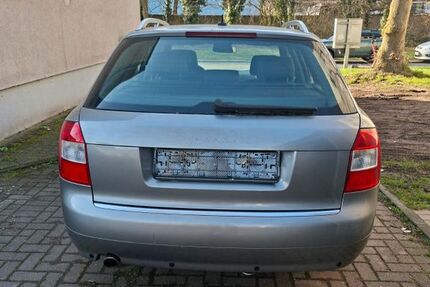 Audi A4 280.000 km 800 &euro; Duisburg 47249