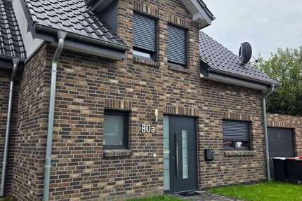 Haus Duisburg Baerl - 4 Zimmer, 108 m&sup2;, 1.600&euro; | Angebot:26778269