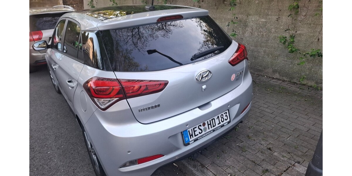 Hyundai i20 214.000 km 5.800 &euro; Gelsenkirchen 45879