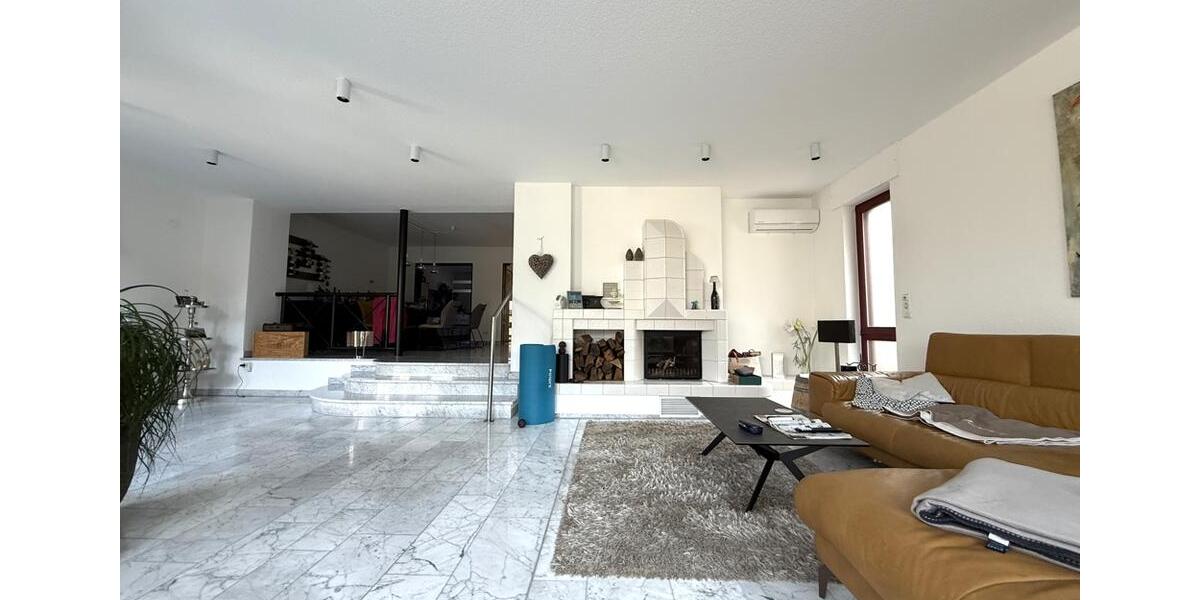 Erdgeschoßwohnung Gladbeck - 3 Zimmer, 135 m&sup2;, 1.300&euro; | Angebot:26021642